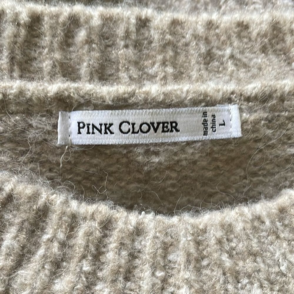 Pink Clover Tan cozy crewneck sweater size L - Picture 5 of 6
